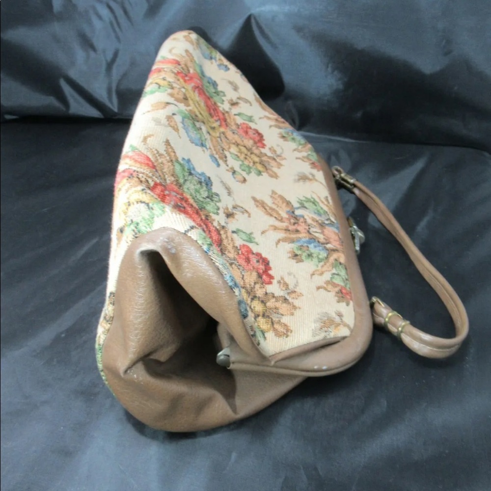 Spilene Tapestry, Vintage Purse, Brown, Clasp, Strap, Pocket Book, 1950's - Picture 6 of 10